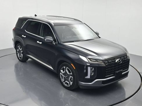 Used 2024 Hyundai Palisade Limited FWD image 32