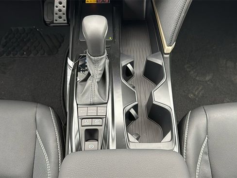 New 2026 Toyota Camry Hybrid image 31