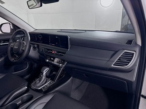 New 2026 Kia Seltos EX image 32