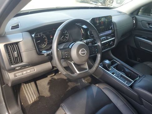 Used 2022 Nissan Pathfinder SL image 15