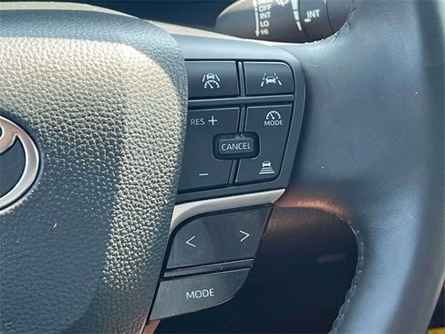 Used 2025 Toyota Camry XLE image 26