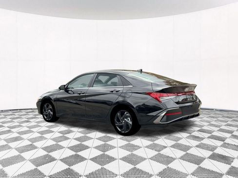 New 2026 Hyundai Elantra SEL Sport image 6