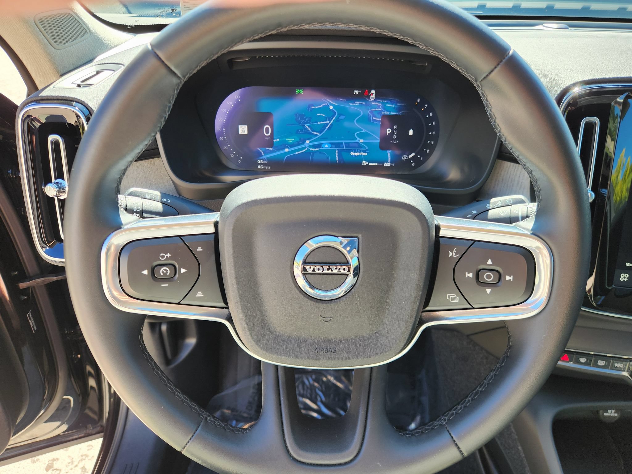 Used 2026 Volvo XC40 B5 Plus AWD/4WD image 21