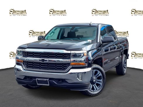 Used 2018 Chevrolet Silverado 1500 LT w/ LT Eassist Package AWD/4WD image 1