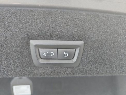 Certified 2023 BMW i7 xDrive60 w/ Executive Package 2 AWD/4WD image 25