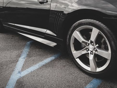 Used 2012 Chevrolet Camaro SS RWD image 20