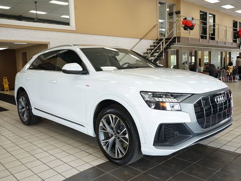 Used 2023 Audi Q8 Premium Plus AWD/4WD image 20