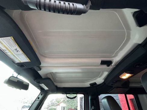 Used 2016 Jeep Wrangler Unlimited Rubicon AWD/4WD image 39