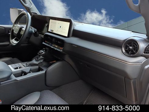 Used 2024 Toyota Land Cruiser image 22