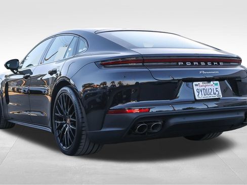 Used 2026 Porsche Panamera RWD image 6