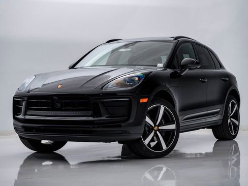 New 2026 Porsche Macan image 1