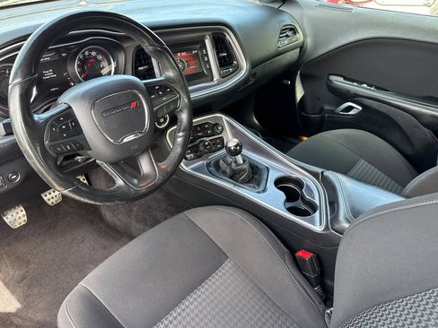 Used 2017 Dodge Challenger R/T RWD image 10