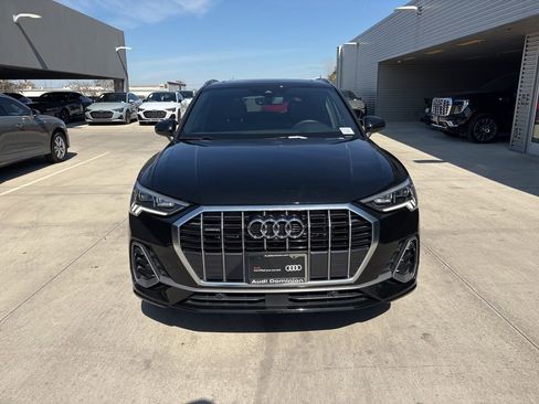 Used 2024 Audi Q3 2.0T Premium Plus image 2