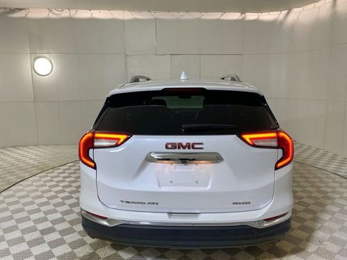 Used 2022 GMC Terrain SLT w/ Infotainment Package II image 18