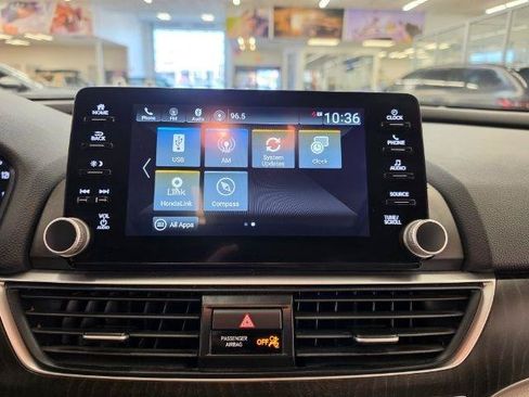 Used 2019 Honda Accord EX image 17