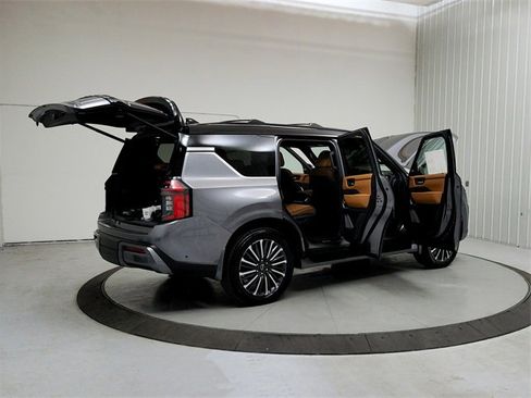 New 2025 Nissan Armada Platinum Reserve image 15