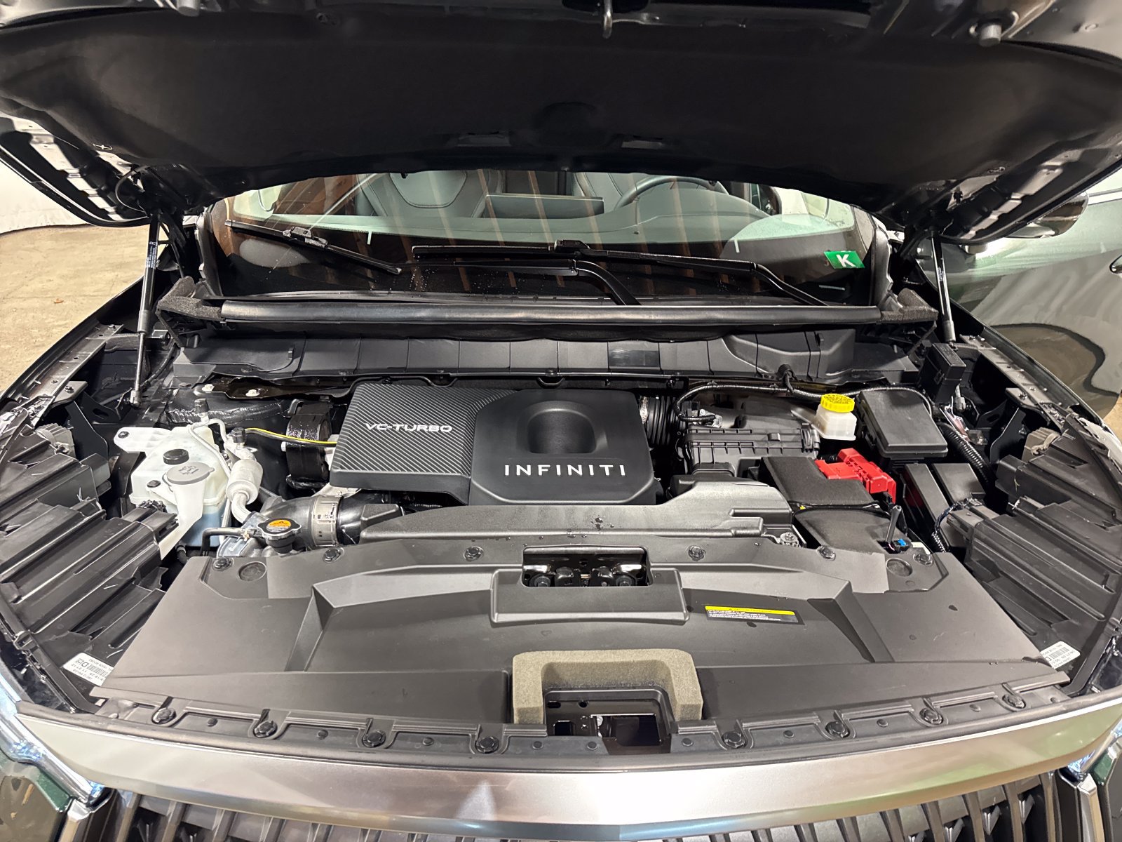 Certified 2026 INFINITI QX60 Luxe w/ Family Package AWD/4WD image 27