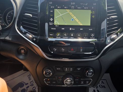 Used 2020 Jeep Cherokee High Altitude AWD/4WD image 11