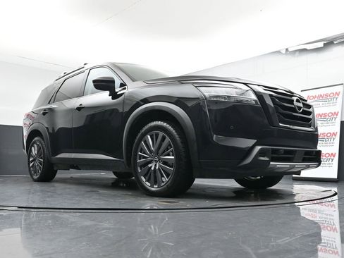 Used 2023 Nissan Pathfinder SL w/ SL Premium Package image 29