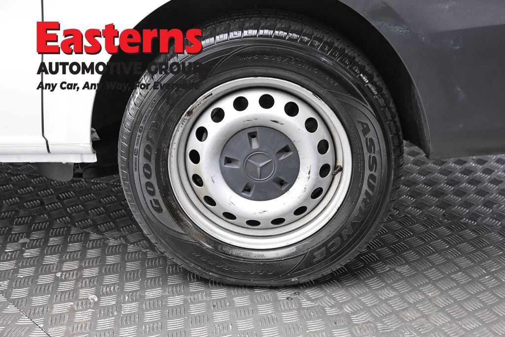 Used 2022 Mercedes-Benz Metris image 8