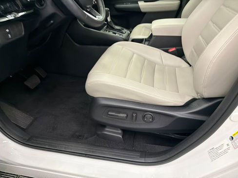 Used 2023 Honda CR-V EX-L image 10