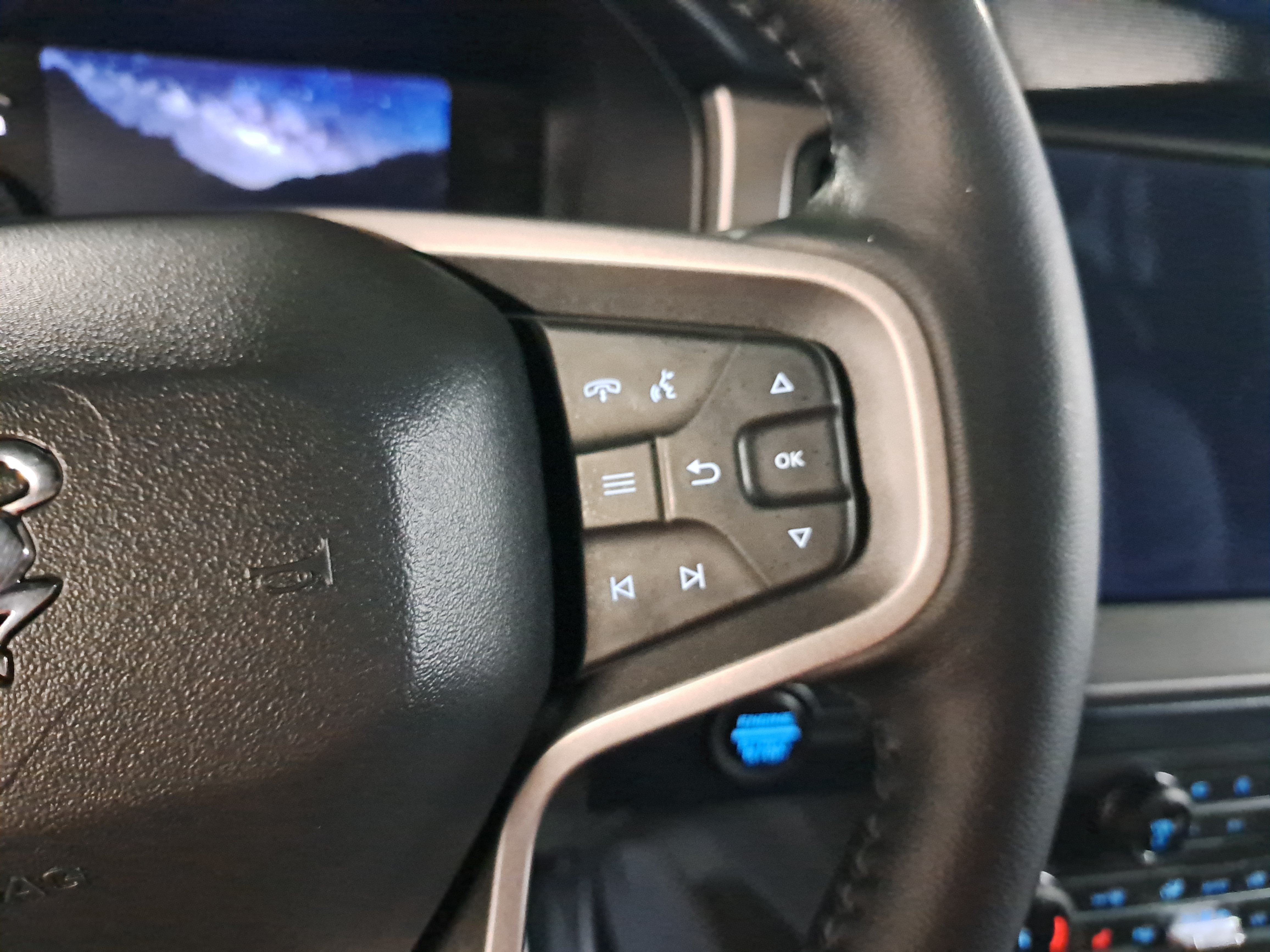 Used 2022 Ford Bronco Outer Banks AWD/4WD image 18