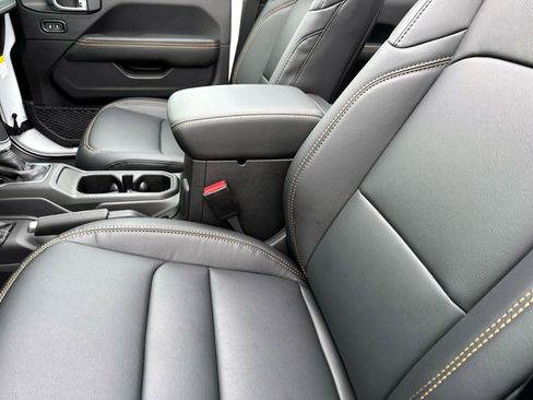 New 2026 Jeep Wrangler Unlimited Sahara image 7