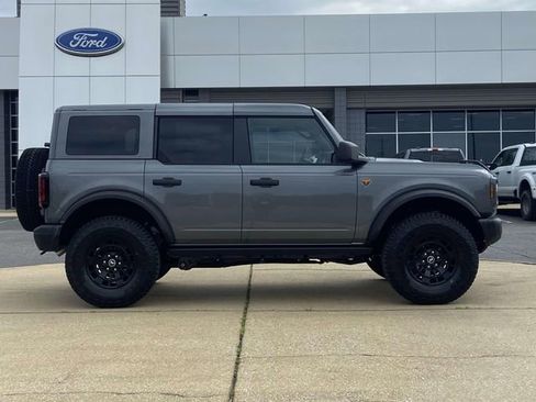 New 2026 Ford Bronco Badlands AWD/4WD image 2