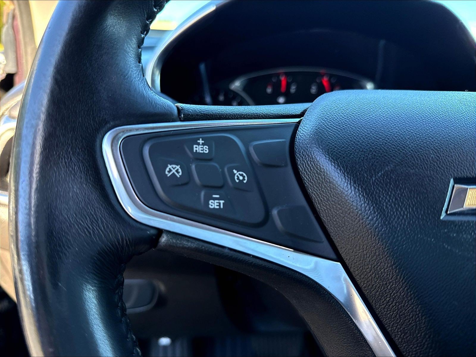 Used 2019 Chevrolet Equinox LT AWD/4WD image 13