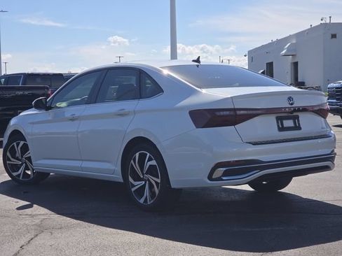 Used 2025 Volkswagen Jetta SEL FWD image 20