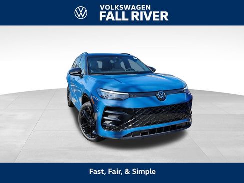 New 2026 Volkswagen Tiguan SE R-Line AWD/4WD image 1