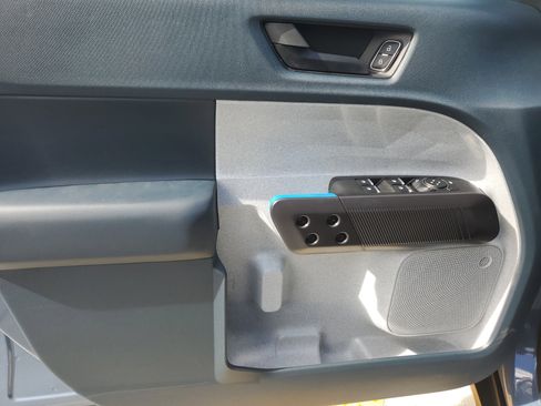 New 2025 Ford Maverick XLT w/ XLT Luxury Package image 13