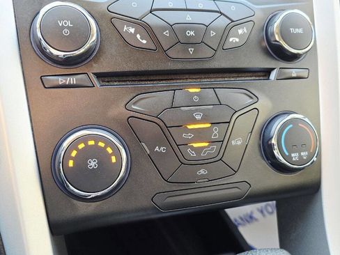 Used 2014 Ford Fusion SE FWD image 17