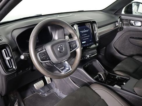 Used 2022 Volvo XC40 P8 Recharge Ultimate AWD/4WD image 19