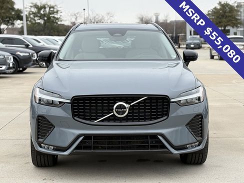 Certified 2023 Volvo XC60 B5 Plus w/ Climate Package image 3