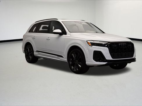 Used 2025 Audi Q7 3.0T Premium Plus w/ Premium Plus Package image 7