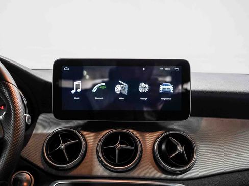 Used 2016 Mercedes-Benz GLA 250 image 14