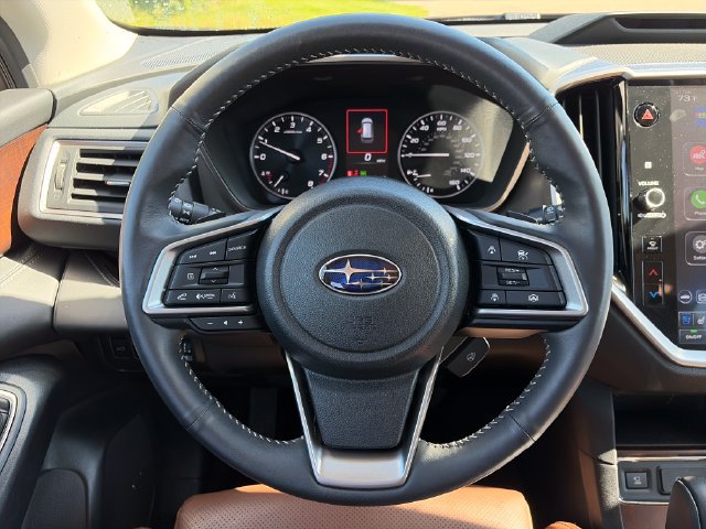 Used 2025 Subaru Ascent Touring AWD/4WD image 16