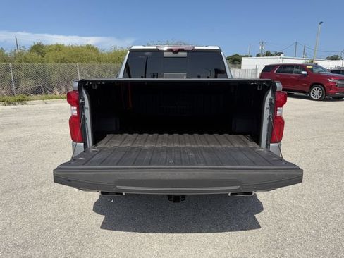Used 2024 Chevrolet Silverado 1500 High Country w/ Technology Package AWD/4WD image 13