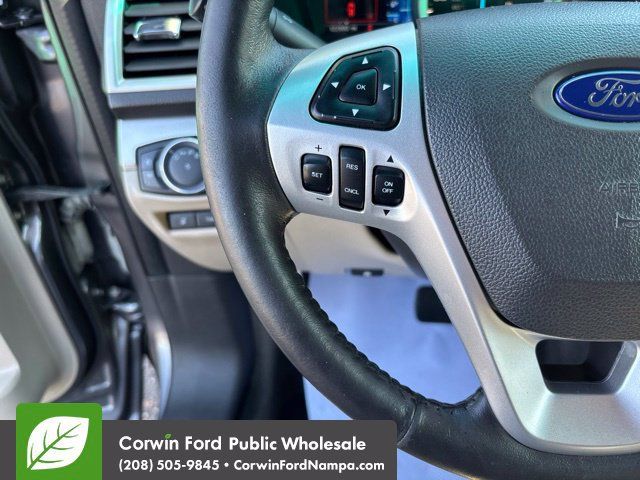 Used 2014 Ford Explorer XLT w/ Equipment Group 202A AWD/4WD image 17