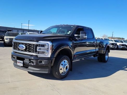 New 2026 Ford F450 Platinum w/ FX4 Off-Road Package image 4