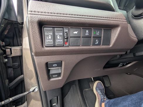 Used 2020 Honda Odyssey EX-L image 30