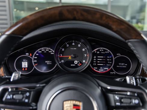 Certified 2023 Porsche Panamera 4 Platinum Edition AWD/4WD image 30