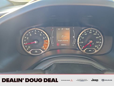Used 2023 Jeep Renegade Latitude AWD/4WD image 16