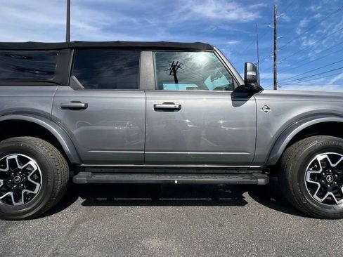 Used 2021 Ford Bronco Outer Banks image 9