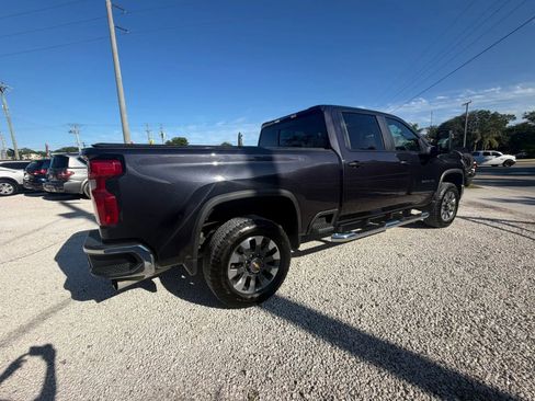 Used 2024 Chevrolet Silverado 2500 LT AWD/4WD image 6
