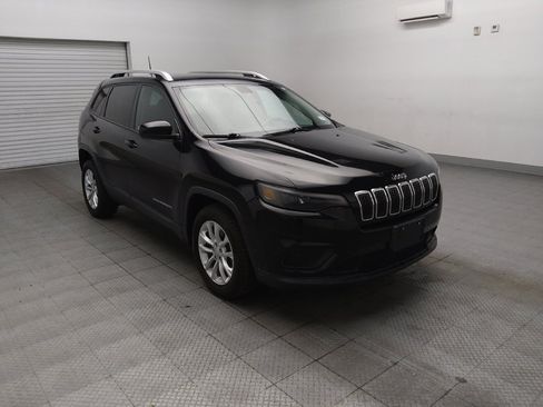 Used 2020 Jeep Cherokee Latitude FWD image 13
