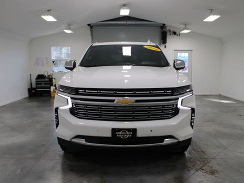 Used 2024 Chevrolet Tahoe Premier image 3