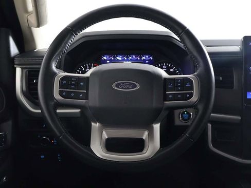 Used 2024 Ford Expedition XLT image 39