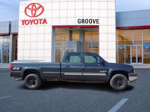 Used 2003 Chevrolet Silverado 2500 LS w/ Skid Plate Package AWD/4WD image 7